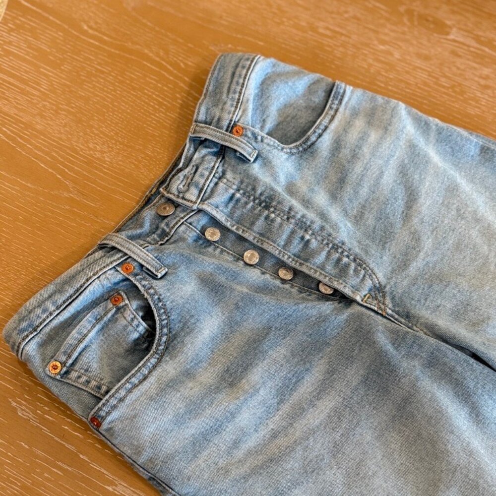 Levi's - High Waisted Ribcage Straight Ankle Women's Jeans